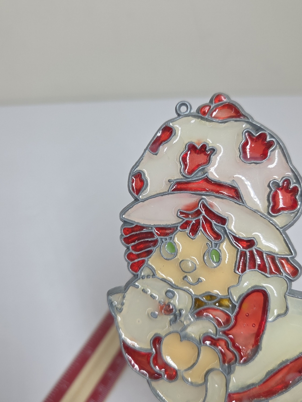 Vtg 80s Strawberry Shortcake With Cat Makit Bakit Stained Glass Suncatcher - Picture 2 of 7